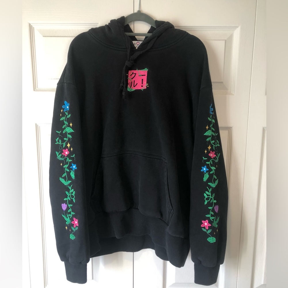Cool Shirtz - Size: Large - “The Overgrown” embroidered hoodie